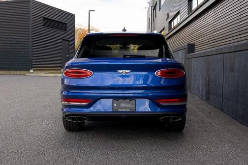 2024 Bentley Bentayga Azure