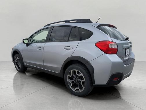 Ice Silver Metallic 2017 Subaru Crosstrek 2.0i Premium