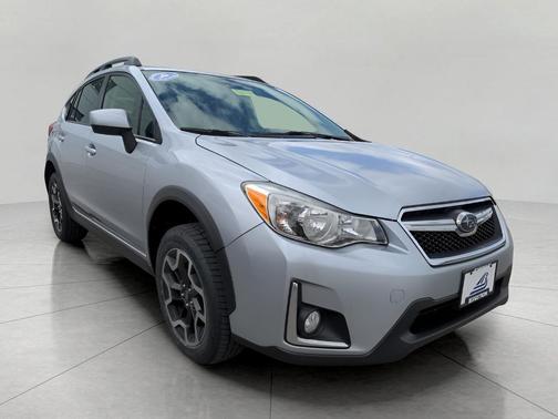 Ice Silver Metallic 2017 Subaru Crosstrek 2.0i Premium