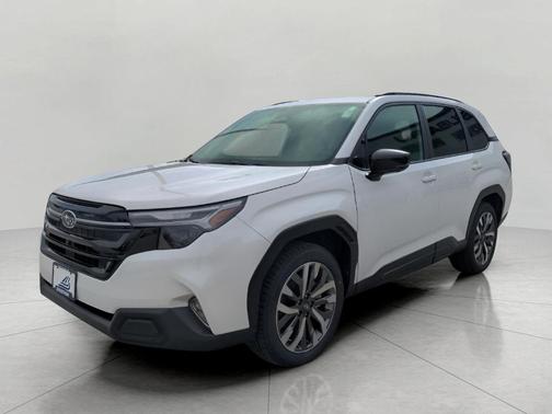 Crystal White Pearl 2025 Subaru Forester Touring