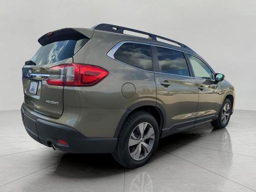 2024 Subaru Ascent Premium 7-Passenger
