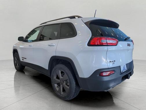 2017 Jeep Cherokee Sport