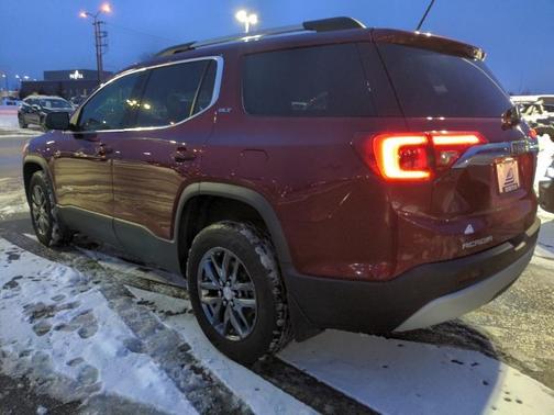 2017 GMC Acadia SLT-1
