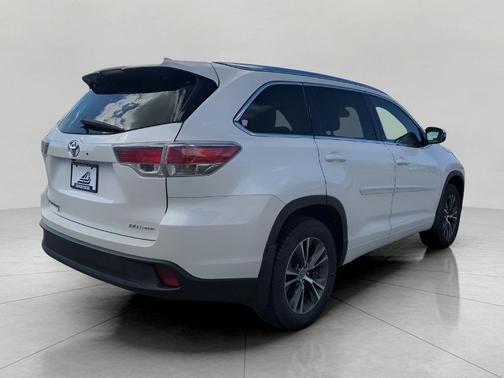 Blizzard Pearl 2016 Toyota Highlander XLE