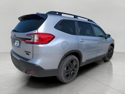 Ice Silver Metallic 2026 Subaru Ascent Onyx Edition Touring 7-Passenger