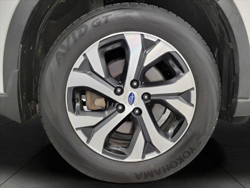 2022 Subaru Outback Touring XT