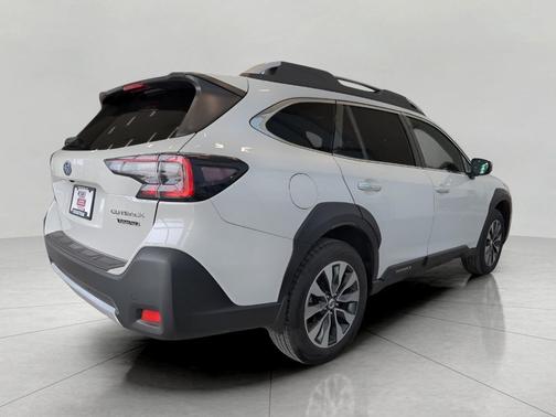 2025 Subaru Outback Touring