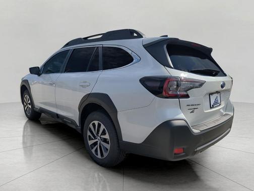2025 Subaru Outback Base