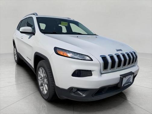 2017 Jeep Cherokee Sport
