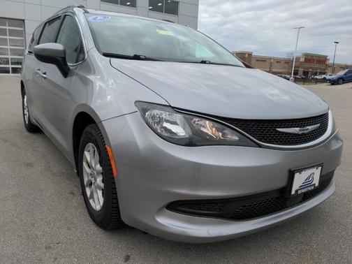 2021 Chrysler Voyager LXI