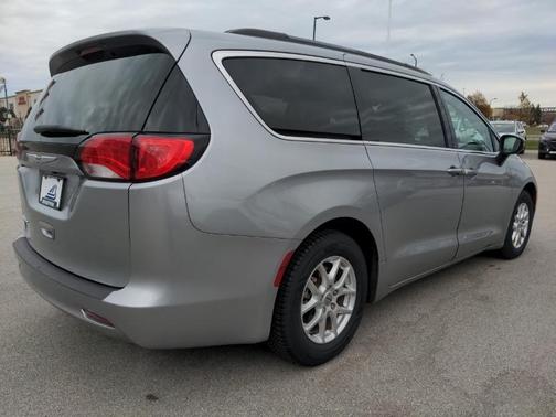 2021 Chrysler Voyager LXI