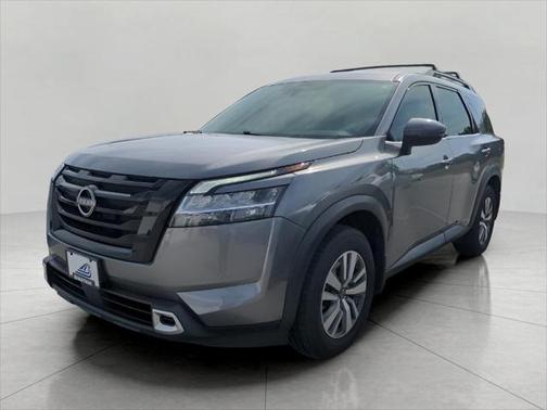 2022 Nissan Pathfinder SV 4WD