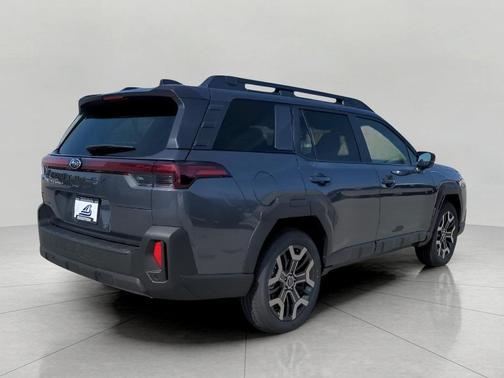 Magnetite Gray Metallic 2026 Subaru Outback Touring XT