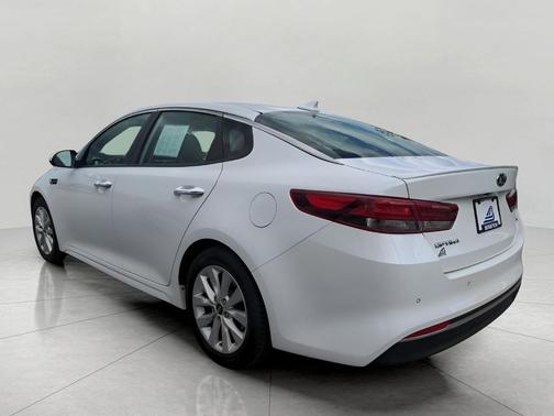 2018 Kia Optima S