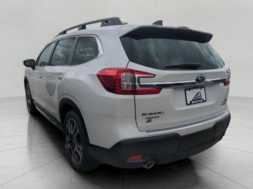 Crystal White Pearl 2026 Subaru Ascent Limited 7-Passenger