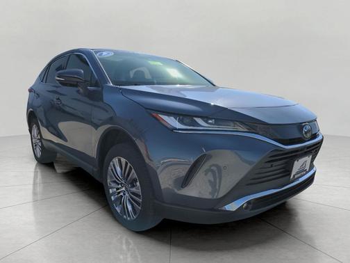 Coastal Gray Metallic 2024 Toyota Venza Limited