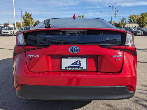 Supersonic Red 2021 Toyota Prius XLE