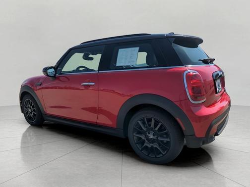 Chili Red 2022 MINI Hardtop Cooper