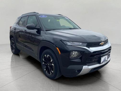 Mosaic Black Metallic 2023 Chevrolet Trailblazer LT