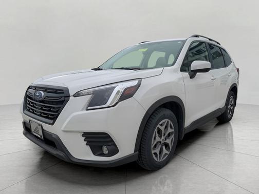 Crystal White Pearl 2024 Subaru Forester Premium