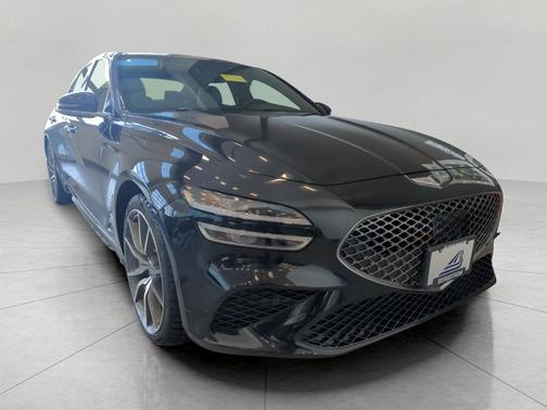 2022 Genesis G70 2.0T AWD