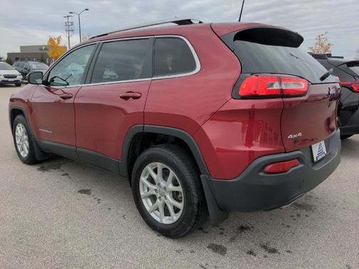 2017 Jeep Cherokee Sport