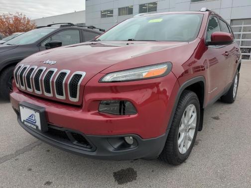 2017 Jeep Cherokee Sport