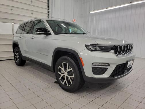 Silver Zynith 2024 Jeep Grand Cherokee Limited