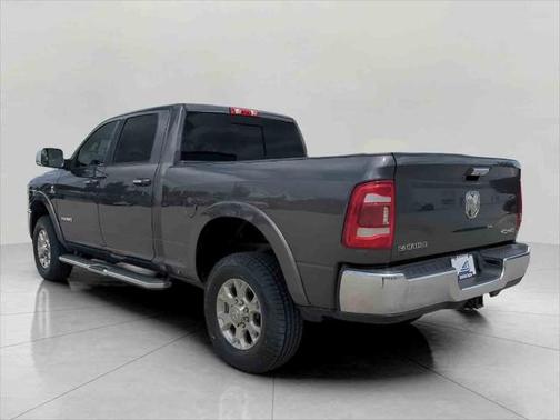 2020 RAM 2500 Laramie Crew Cab 4X4 6'4' Box