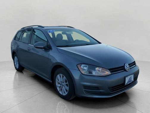 2016 Volkswagen Golf SportWagen TSI S 4-Door
