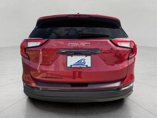 Volcanic Red Tintcoat 2024 GMC Terrain SLT