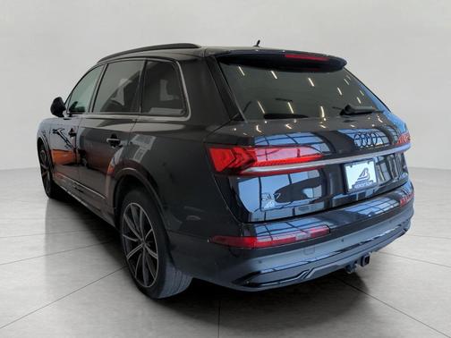 2021 Audi Q7 55 Premium Plus