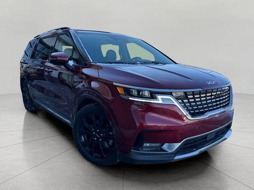 2024 Kia Carnival SX