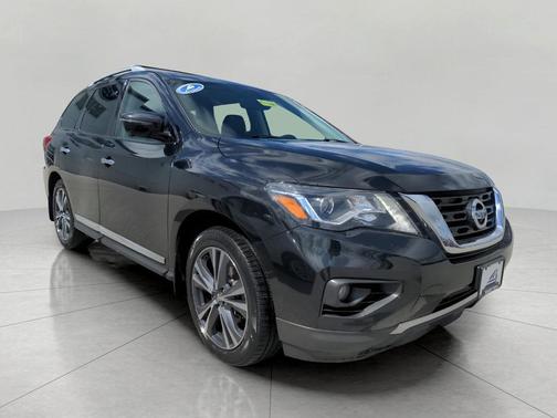 Magnetic Black Pearl 2020 Nissan Pathfinder Platinum 4WD