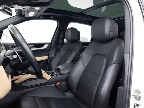White 2024 Porsche Cayenne S