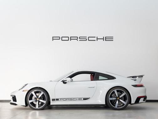 2022 Porsche 911 Carrera S