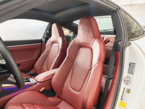 2022 Porsche 911 Carrera S
