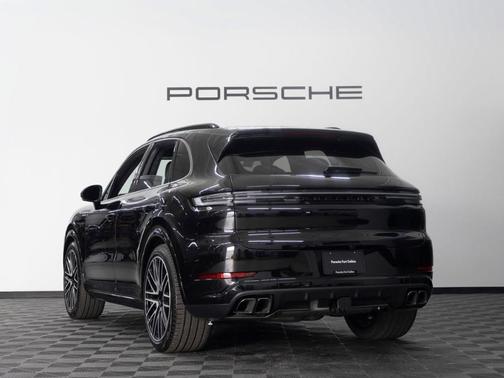 2026 Porsche Cayenne Turbo