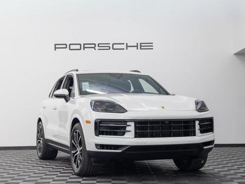 2024 Porsche Cayenne Base