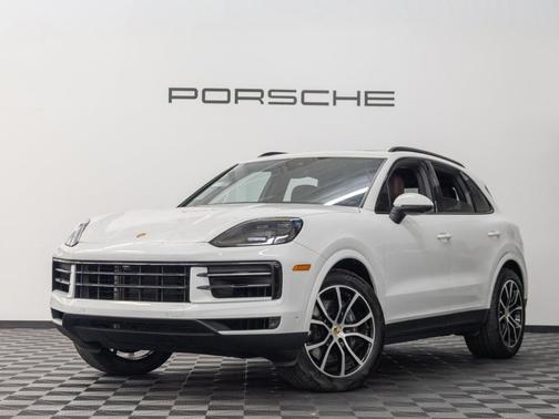 2024 Porsche Cayenne Base