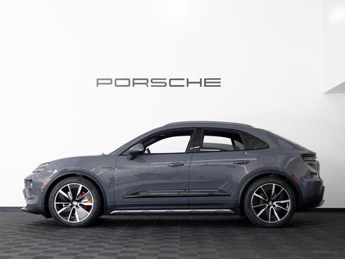 2025 Porsche Macan 4S
