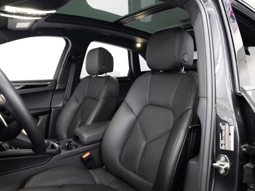 Volcano Grey Metallic 2026 Porsche Macan Base