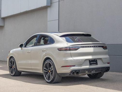 2022 Porsche Cayenne Turbo Coupe AWD