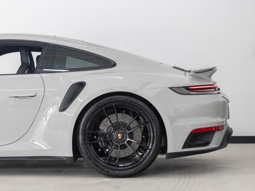 2024 Porsche 911 Turbo