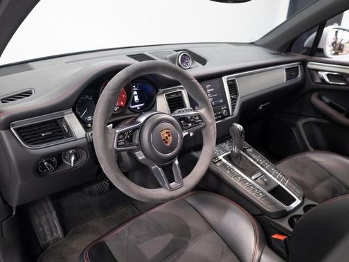 2017 Porsche Macan GTS