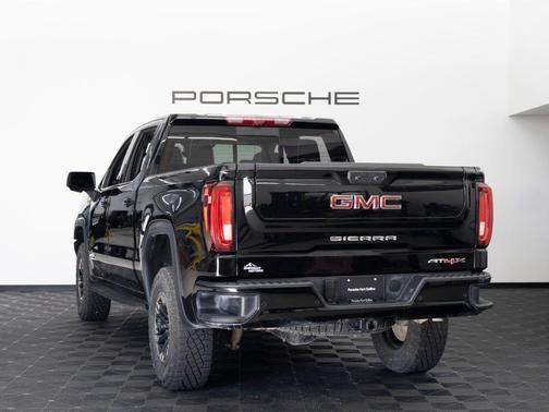 2025 GMC Sierra 1500 AT4X