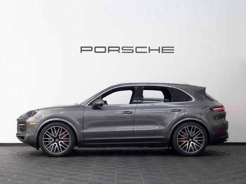 Quartzite Grey Metallic 2026 Porsche Cayenne S