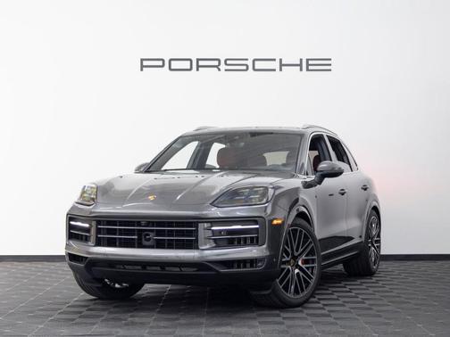 Quartzite Grey Metallic 2026 Porsche Cayenne S