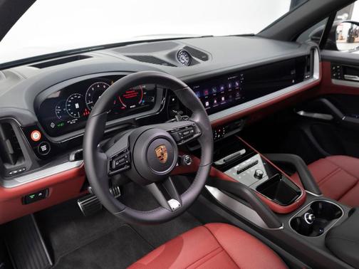 Quartzite Grey Metallic 2026 Porsche Cayenne S