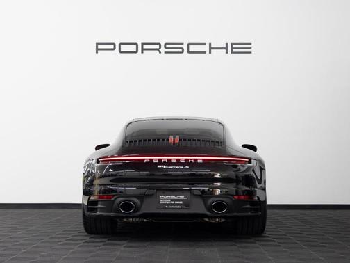 2024 Porsche 911 Carrera S